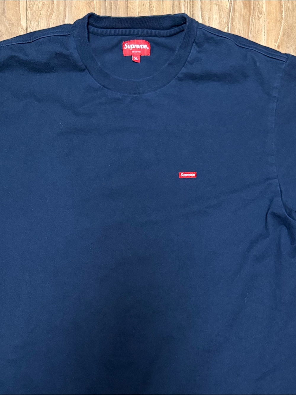 **SUPREME** small box logo t-shirt SIZE XL - Picture 4 of 5